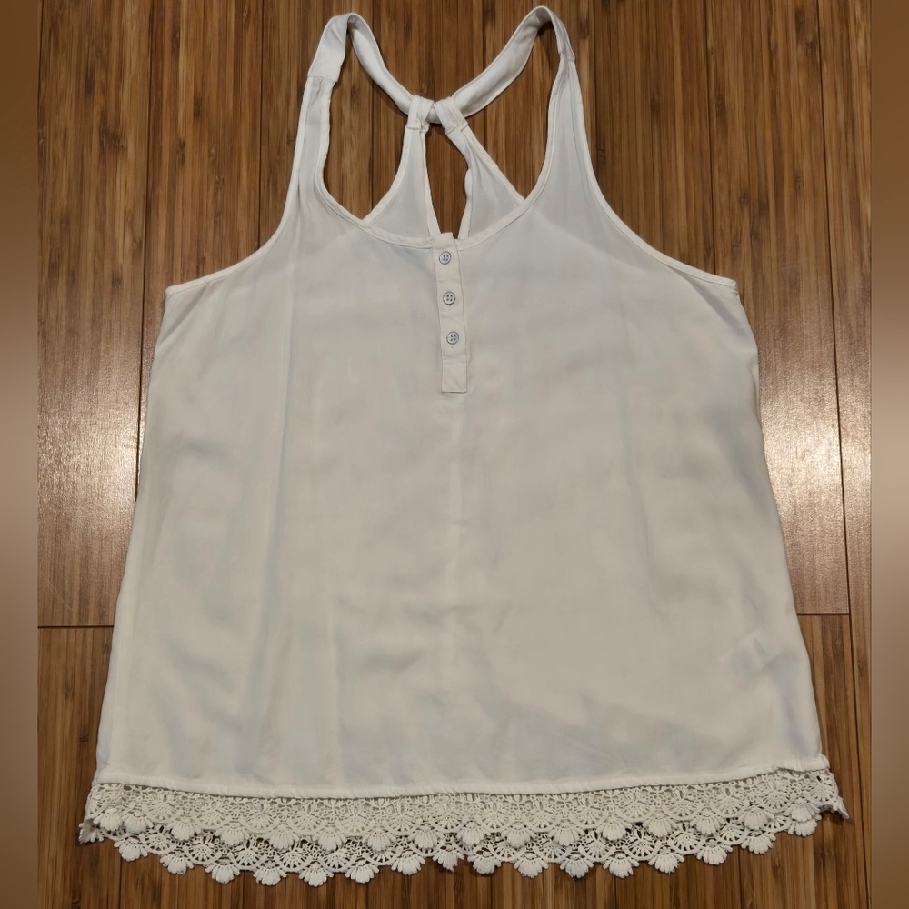 NWOT Maurices White Lace Trim Top
